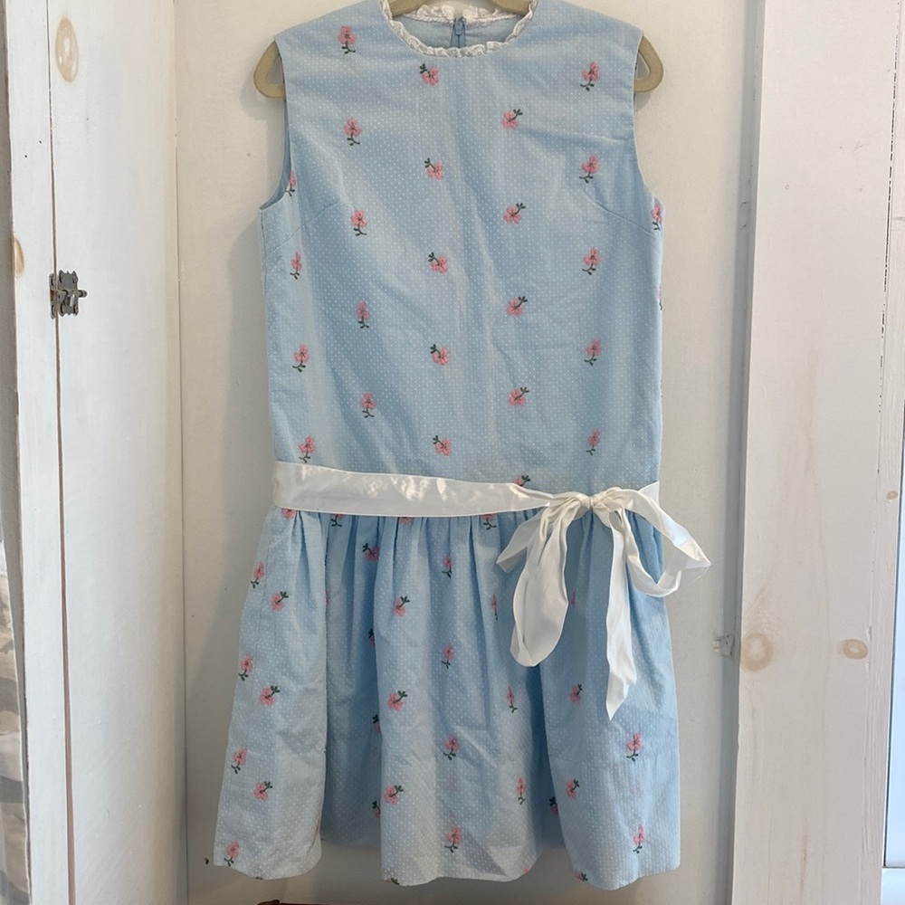 Vintage home sewn girls dress from 1980s.